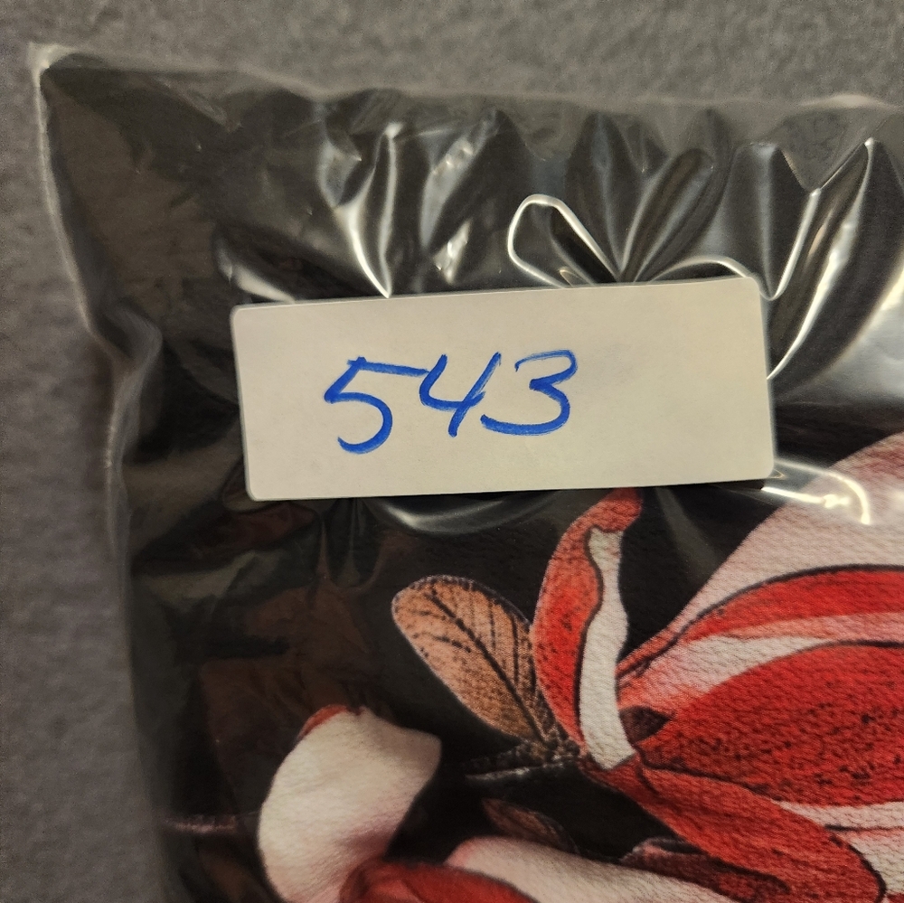 City Chic Size 14 Black Floral - Picture 16 of 16